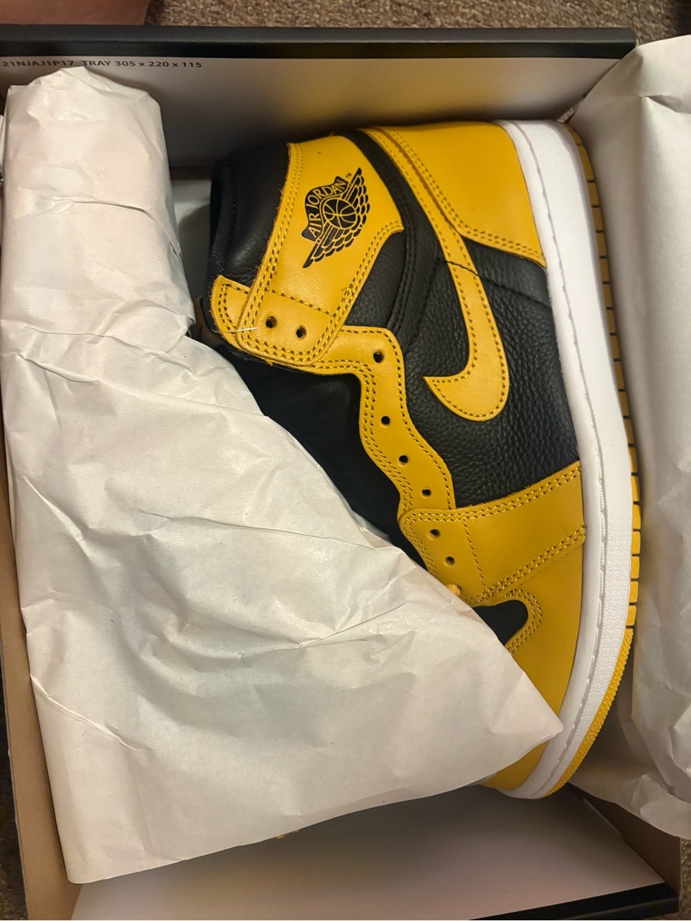 Nike Air Jordan 1 Mid - Yellow/Black Men's Sneaker